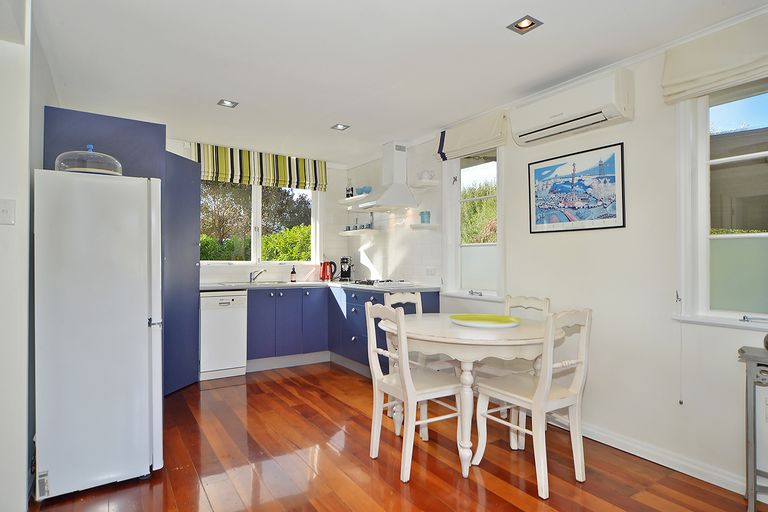 Photo of property in 1a Dublin Street, Martinborough, 5711