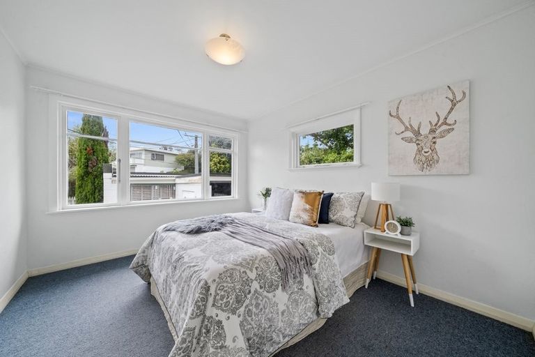 Photo of property in 12 Karaka Grove, Raumati Beach, Paraparaumu, 5032