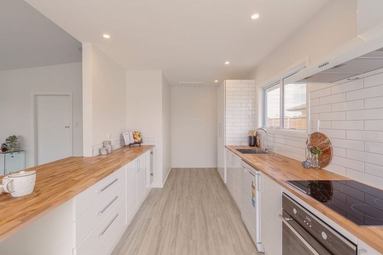 Photo of property in 26 Parker Street, Hornby, Christchurch, 8042