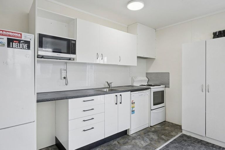 Photo of property in 633 Castle Street, North Dunedin, Dunedin, 9016