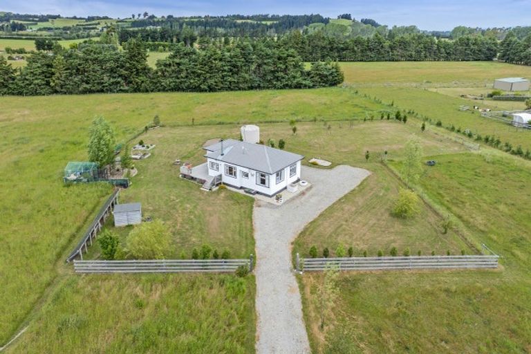 Photo of property in 106 Glews Road, Cust, Rangiora, 7471