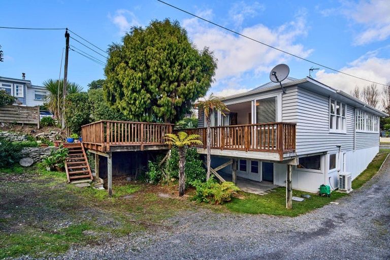 Photo of property in 9a Eatwell Avenue, Paraparaumu Beach, Paraparaumu, 5032