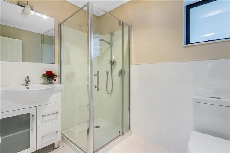 Photo of property in 84 Tiriwa Drive, Massey, Auckland, 0614