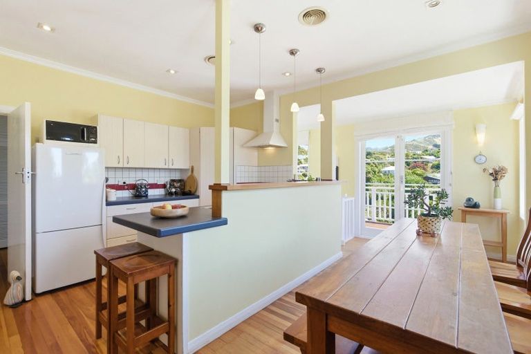 Photo of property in 51 Milne Terrace, Island Bay, Wellington, 6023