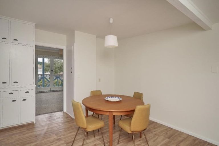 Photo of property in 1/261 Lake Terrace Road, Shirley, Christchurch, 8061