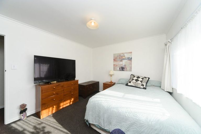 Photo of property in 44 Pencarrow Street, Highbury, Palmerston North, 4412