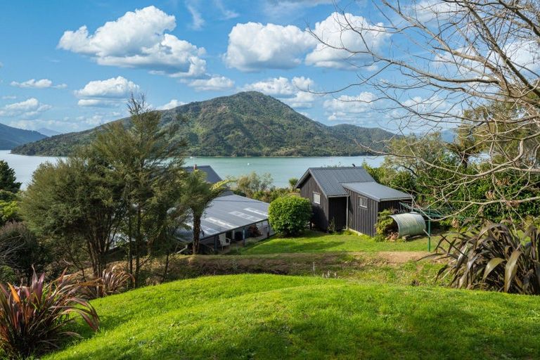 Photo of property in 65 Moenui Road, Havelock, 7281