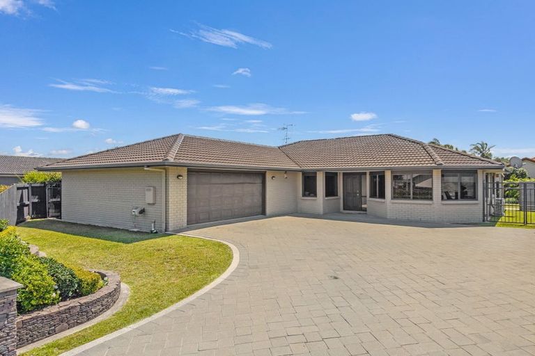 Photo of property in 26 Ohope Place, Papamoa Beach, Papamoa, 3118