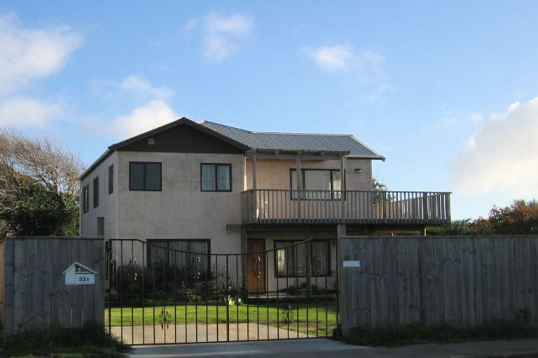 Photo of property in 22 Rauparaha Street, Waikanae Beach, Waikanae, 5036