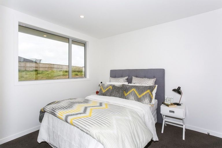 Photo of property in 11 Waikohi Avenue, Glenbrook, Waiuku, 2681