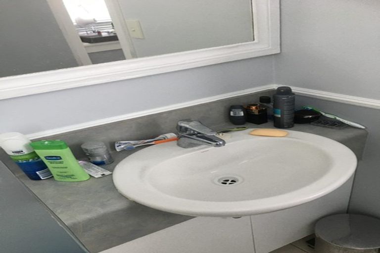 Photo of property in Quest/richard Pearse Apartment, 6/219f Willis Street, Te Aro, Wellington, 6011