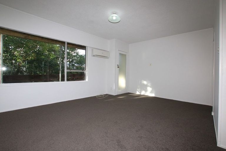 Photo of property in 7/126 Lynwood Road, New Lynn, Auckland, 0600
