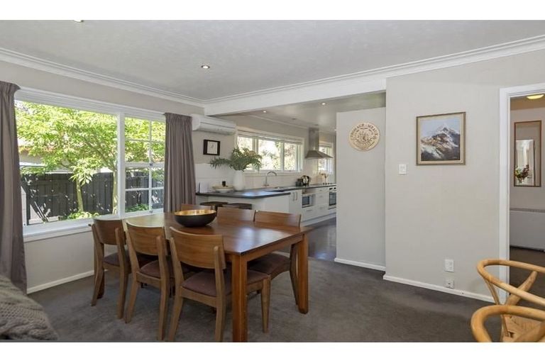 Photo of property in 2/36 Tomes Road, St Albans, Christchurch, 8052