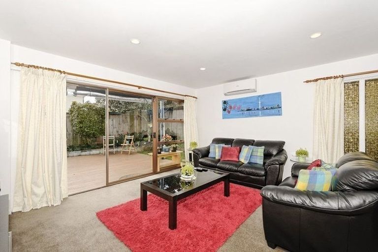 Photo of property in 6/7 Harlston Road, Mount Albert, Auckland, 1025