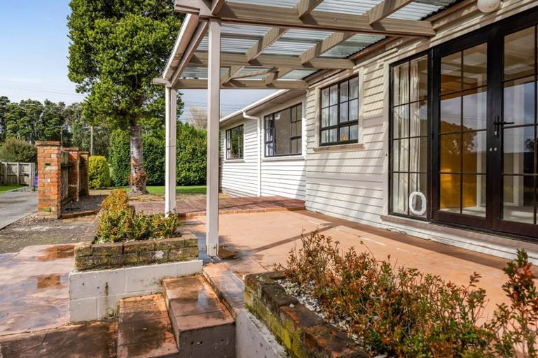 Photo of property in 96 Fairfield Road, Hawera, 4610