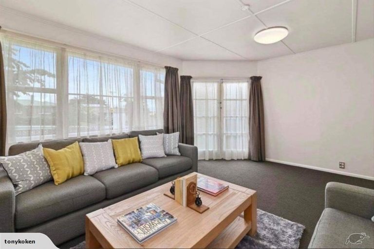 Photo of property in 34 Thomas Crescent, Western Heights, Rotorua, 3015