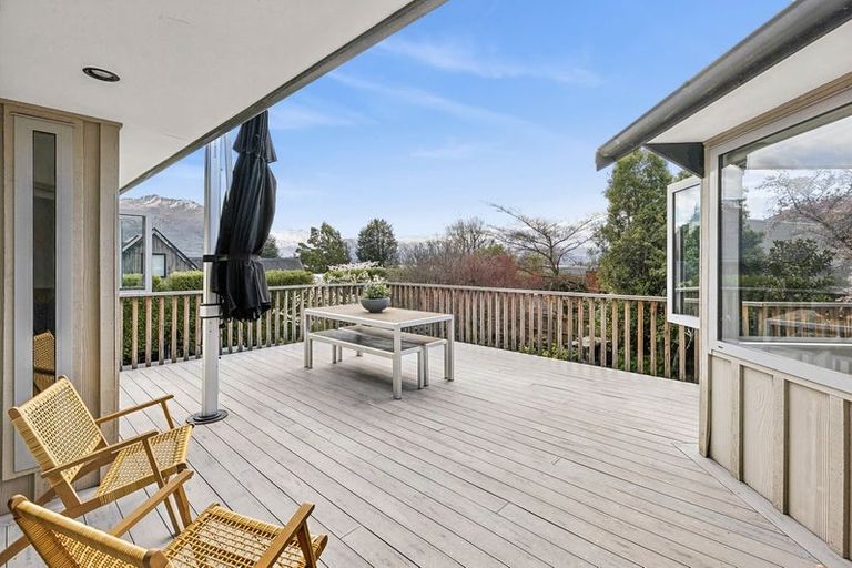Photo of property in 15 Rowan Court, Wanaka, 9305
