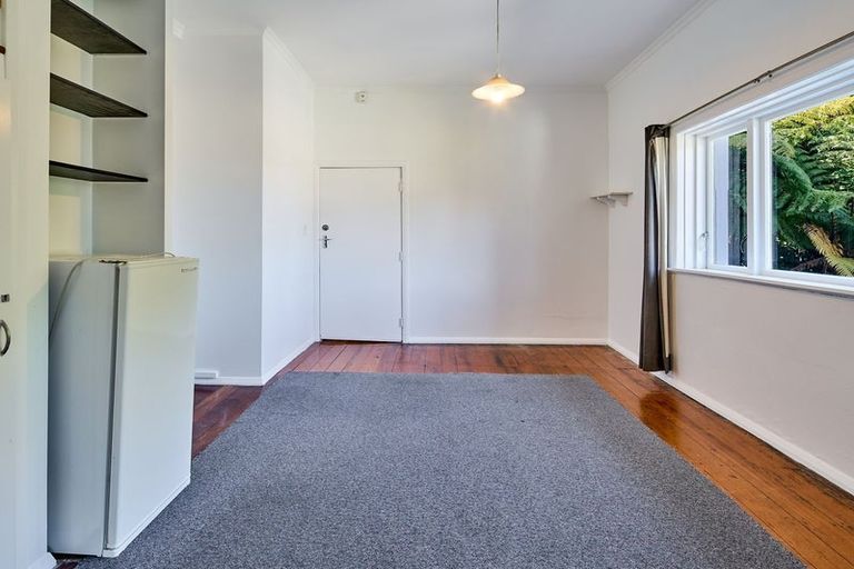 Photo of property in 81 Hill Street, Thorndon, Wellington, 6011