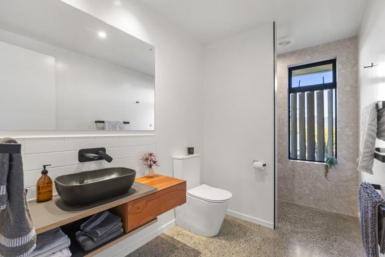 Photo of property in 21 Point Street, Raglan, 3225