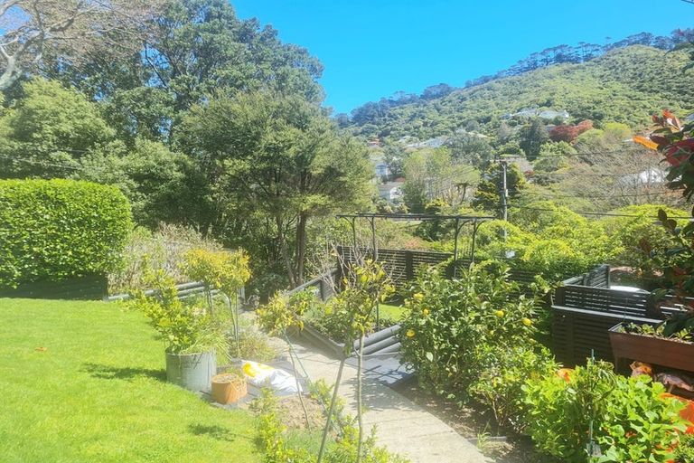 Photo of property in 8 Omar Street, Khandallah, Wellington, 6035