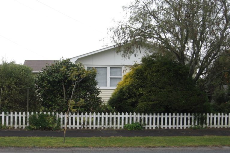 Photo of property in 16 Defoe Avenue, Hillcrest, Hamilton, 3216