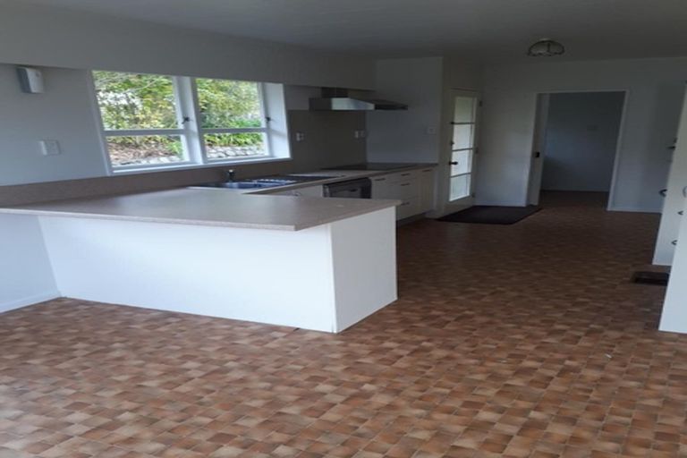 Photo of property in 8 Robson Street, Stokes Valley, Lower Hutt, 5019