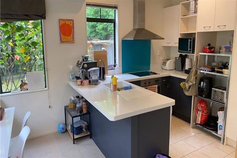 Photo of property in 34 Villanova Place, Albany, Auckland, 0632