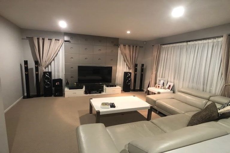 Photo of property in 22 Bellagio Way, Flat Bush, Auckland, 2019