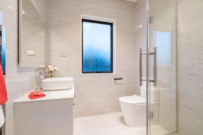 Photo of property in 2 Riwai Street, Flat Bush, Auckland, 2019