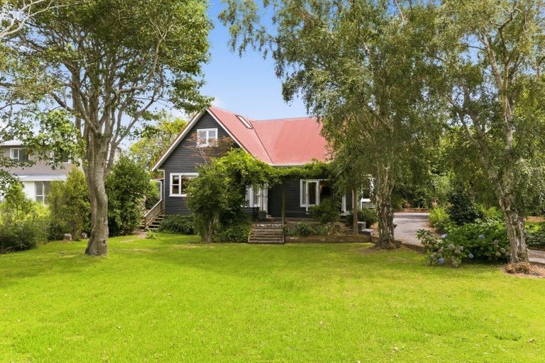 Photo of property in 3-5 Rewa Road, Raumati Beach, Paraparaumu, 5032