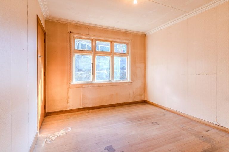 Photo of property in 21 Seaview Terrace, Kew, Dunedin, 9012