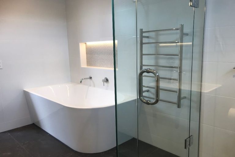 Photo of property in 1/25 West Street, Pukekohe, 2120