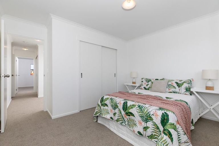 Photo of property in 8 Bosun Place, Te Atatu Peninsula, Auckland, 0610