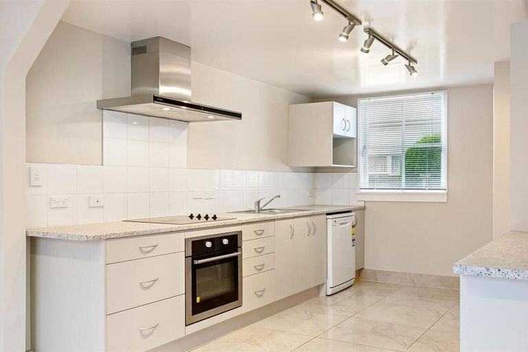 Photo of property in 67 Elizabeth Street, Riccarton, Christchurch, 8041