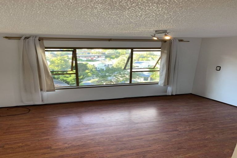 Photo of property in 45 Agincourt Street, Glenfield, Auckland, 0629