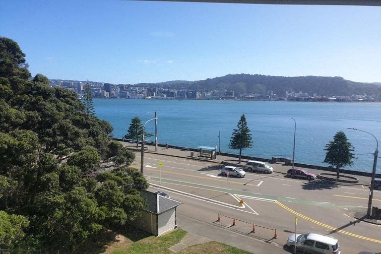 Photo of property in The Capital, 13/370 Oriental Parade, Oriental Bay, Wellington, 6011