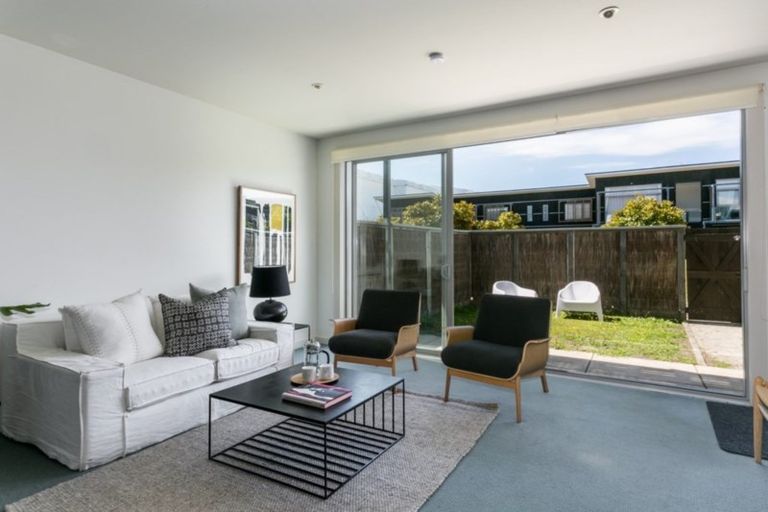 Photo of property in The Terraces, 5/9 Humber Street, Pandora, Napier, 4110