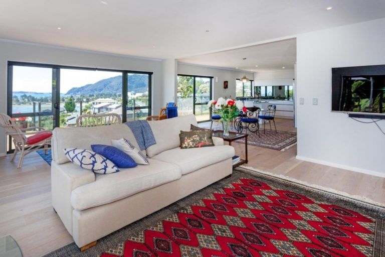 Photo of property in 9 Ridge Road, Tairua, 3508