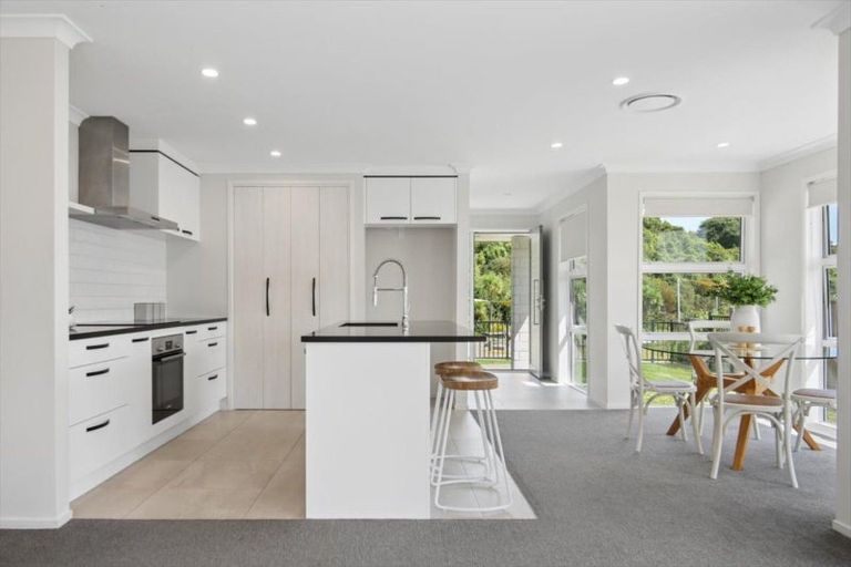 Photo of property in 45 Pakanga Grove, Pyes Pa, Tauranga, 3112