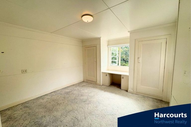Photo of property in 86 Tawa Road, Kumeu, 0891