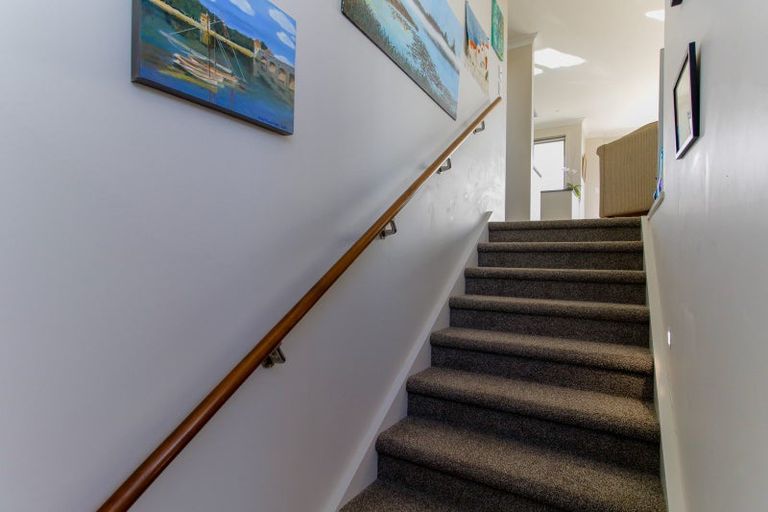 Photo of property in 6 Marine Parade South, Foxton Beach, Foxton, 4815