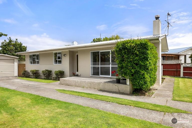 Photo of property in 14 California Drive, Totara Park, Upper Hutt, 5018