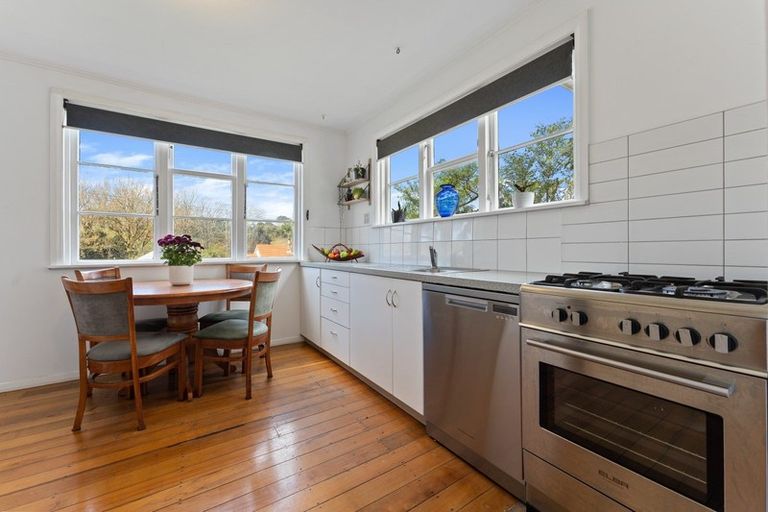 Photo of property in 22 Glenpark Avenue, Frankleigh Park, New Plymouth, 4310