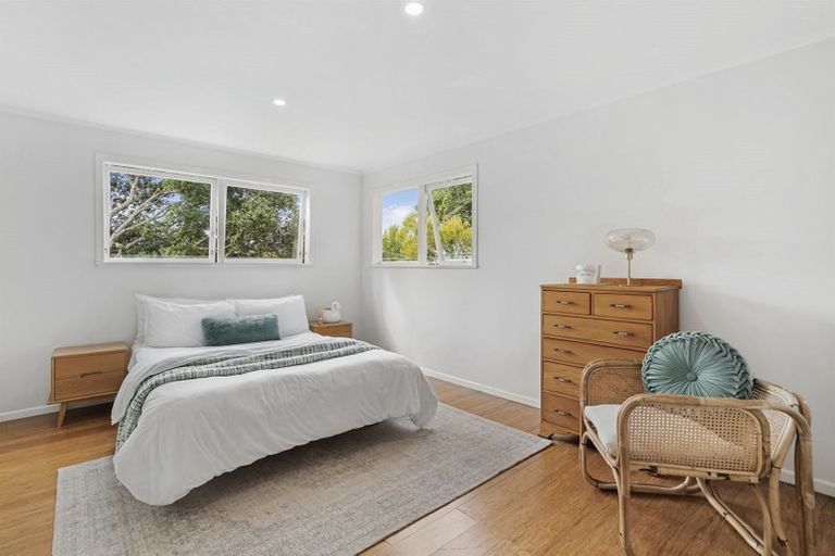 Photo of property in 16 St Peters Street, Northcote, Auckland, 0627