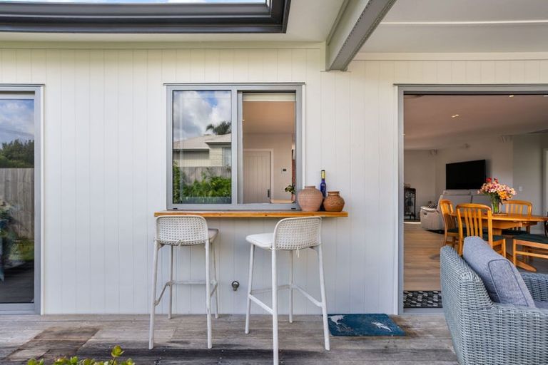 Photo of property in 229a Ocean Road, Whangamata, 3620