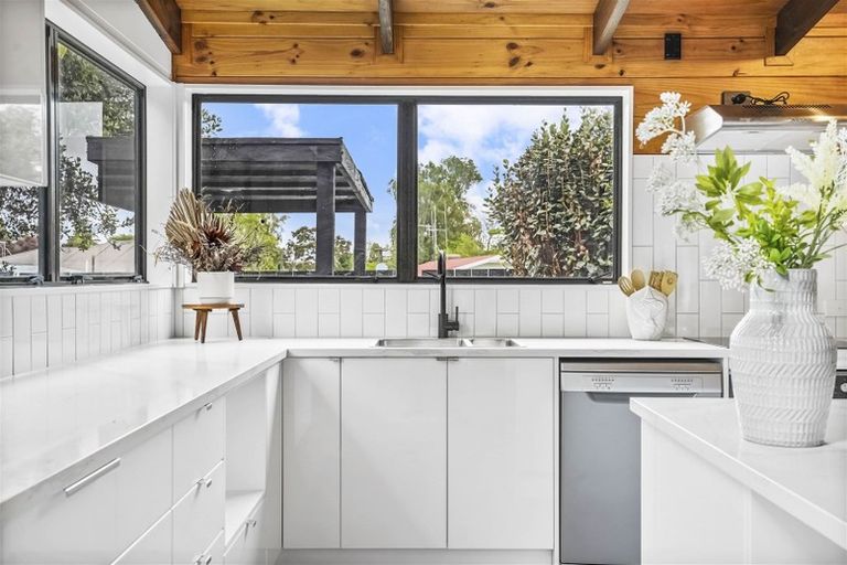 Photo of property in 37a Collins Road, Melville, Hamilton, 3206