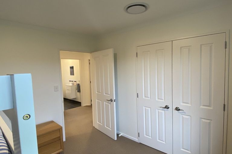 Photo of property in 7 Wroxton Place, Waiuku, 2123