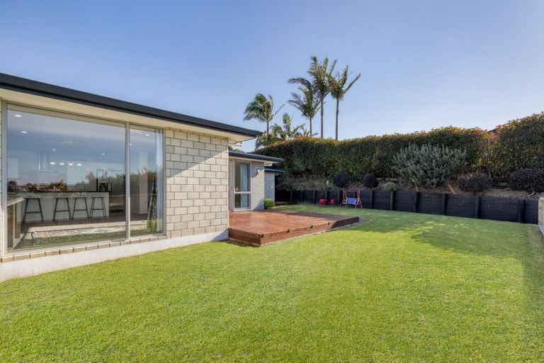 Photo of property in 12 Fleur Place, Te Puke, 3119