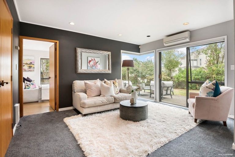 Photo of property in 25 Meadowland Drive, Somerville, Auckland, 2014