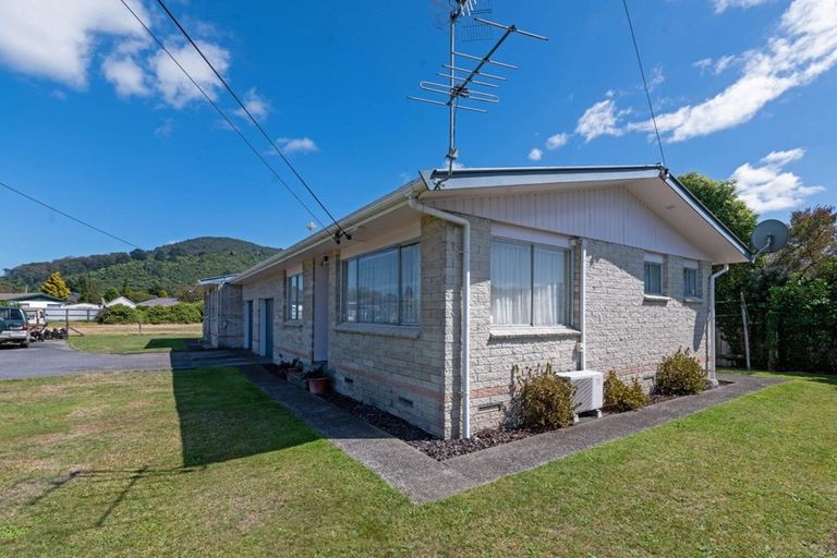 Photo of property in 8c Kouma Place, Fairy Springs, Rotorua, 3015